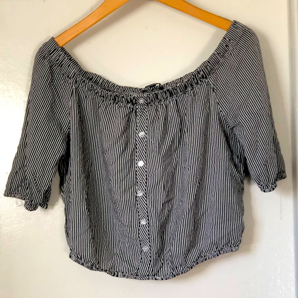 Ambiance Off the shoulder button up 3/4 sleeve
